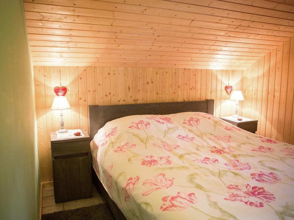 Luxurious Chalet In Oud Turnhout With Large Garden Oud-Turnhout Exterior foto